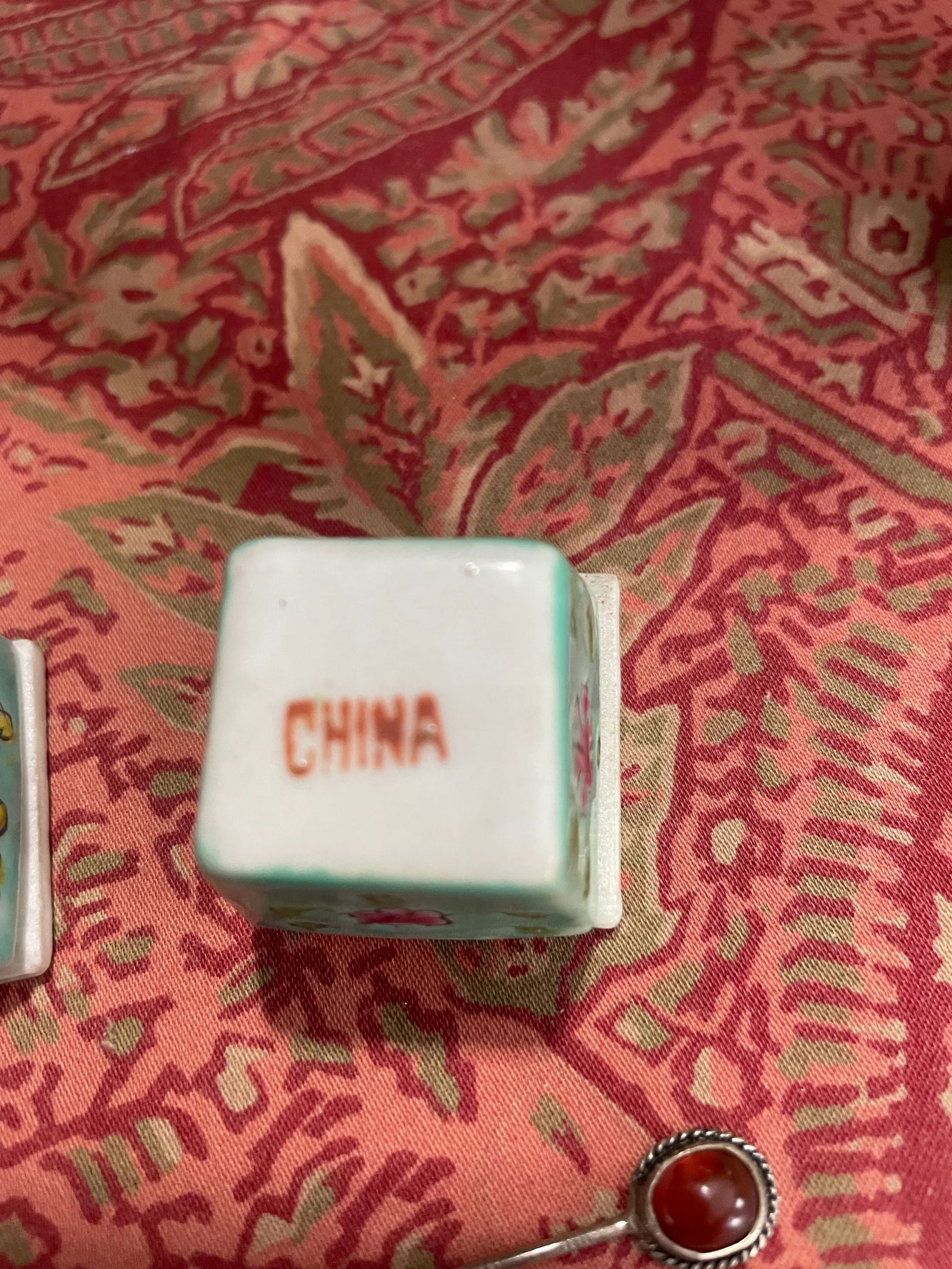 1920s Chinese Famille Rose Medallion Salt Cellar & Spoons Set- 16 Pieces - 5