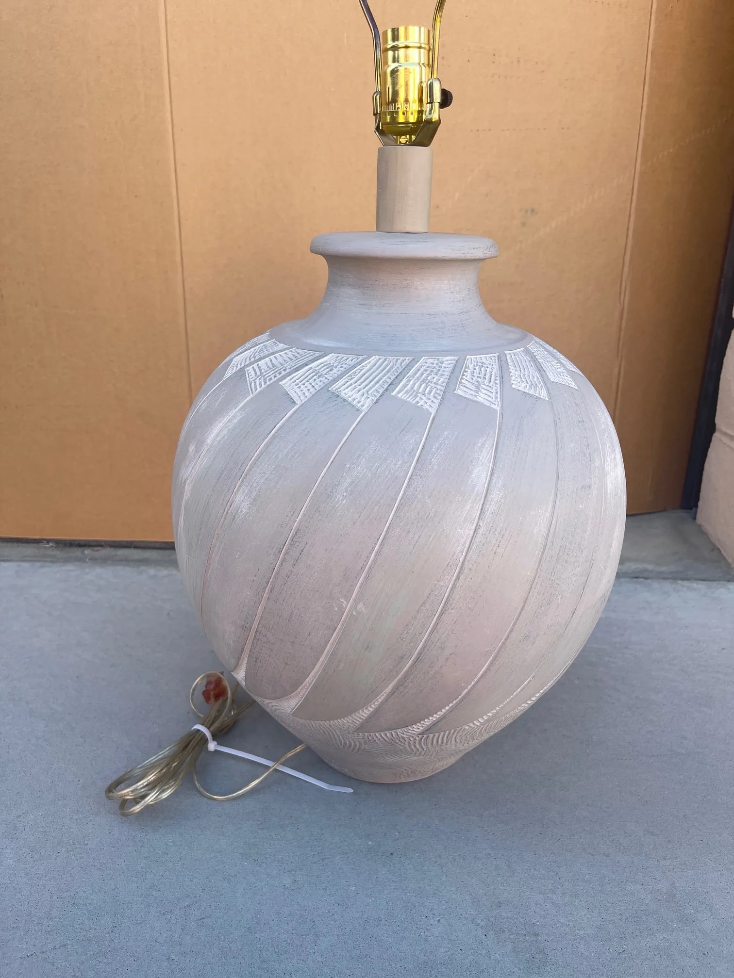 1980s Mid-Century Casual Lamps of California Gray Southwest Table Lamp - 5