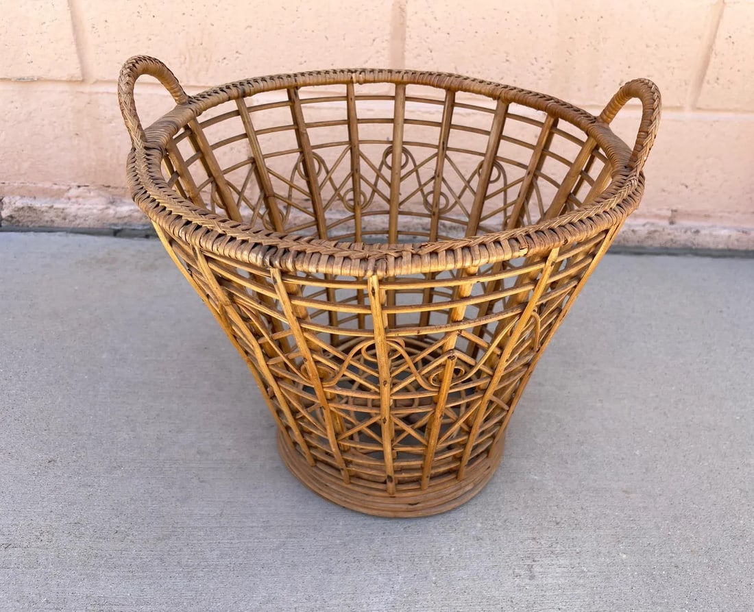 Vintage Rustic European Woven Wicker/Rattan Wastebasket - 4