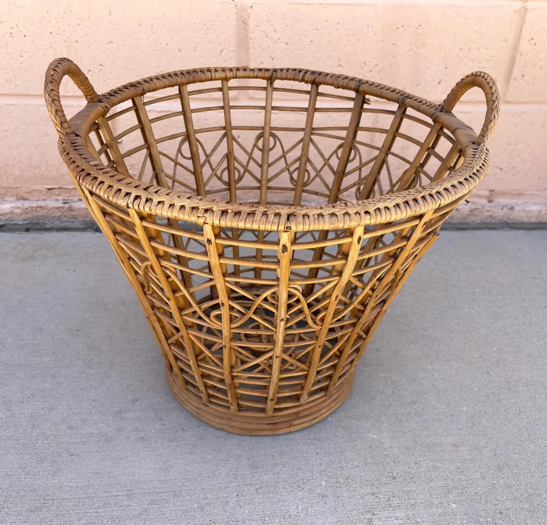 Vintage Rustic European Woven Wicker/Rattan Wastebasket - 6