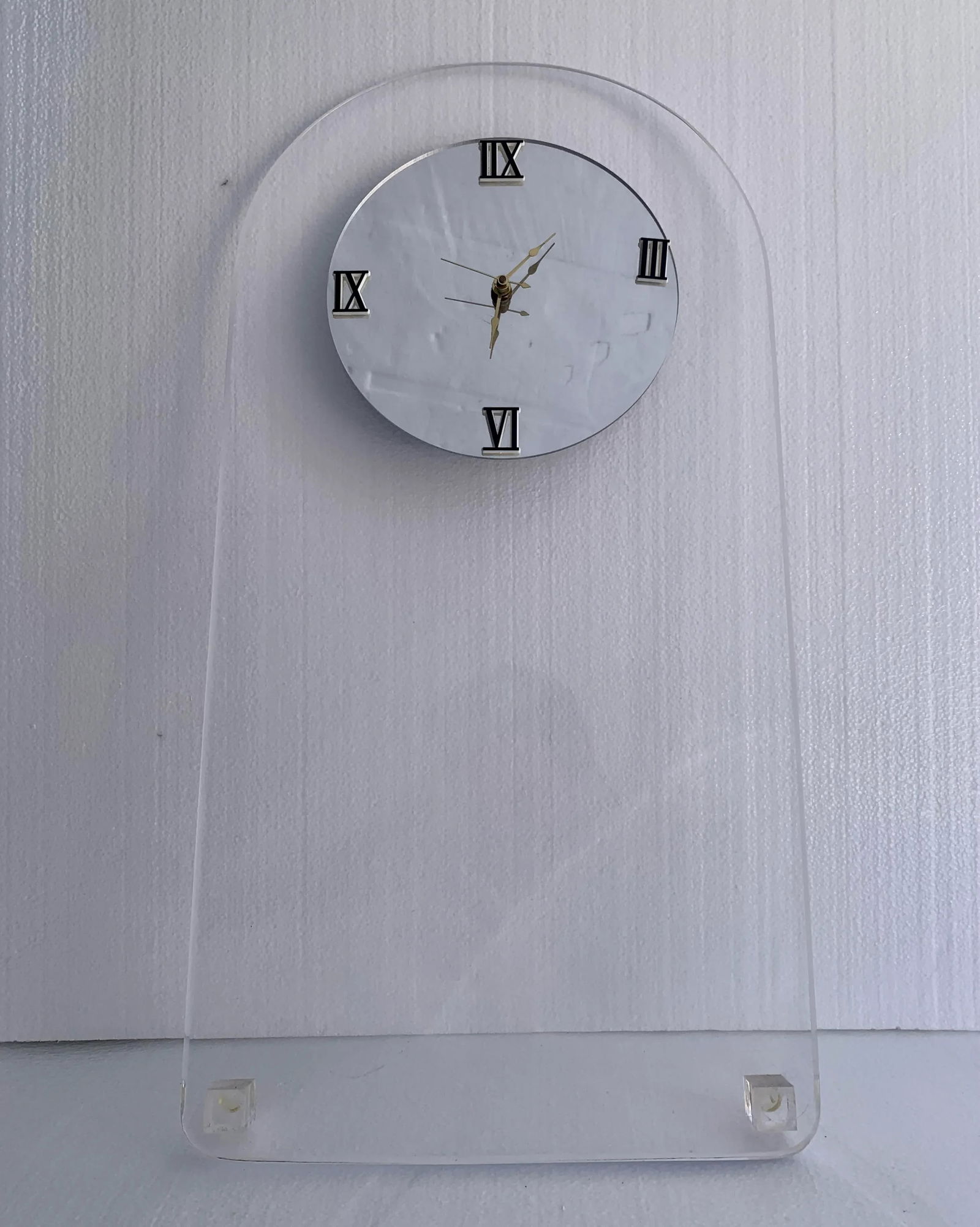 1970s Mid-Century Modern Lucite Wall Clock - 2
