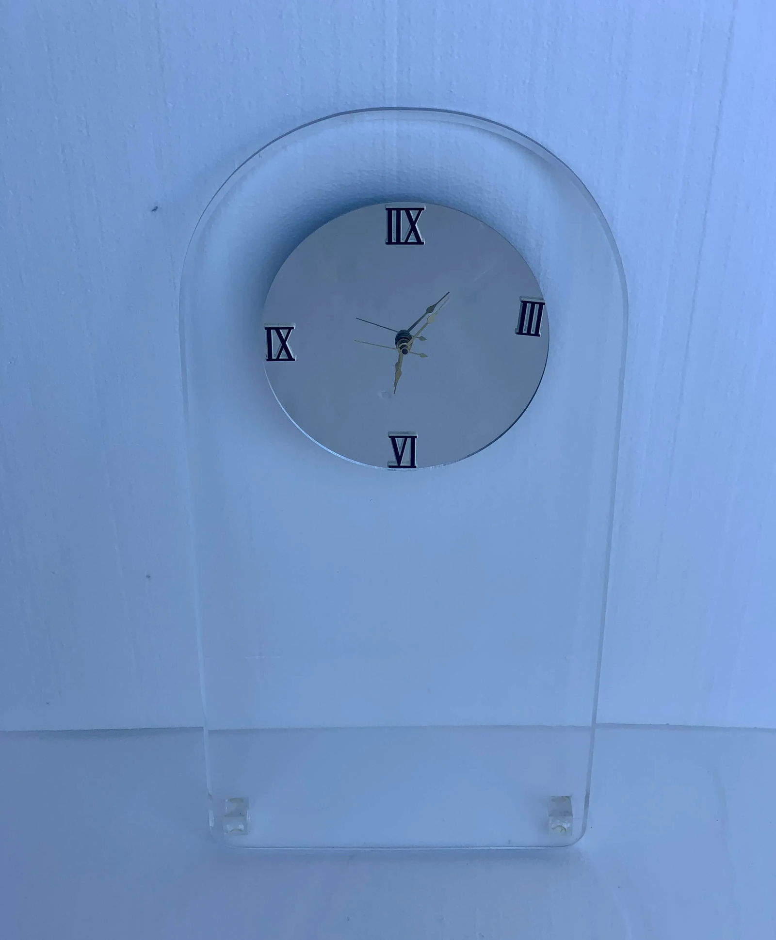 1970s Mid-Century Modern Lucite Wall Clock - 5