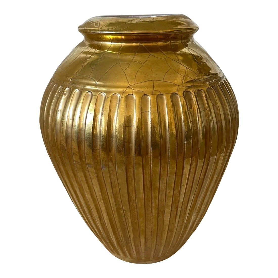 Vintage Steve Chase Gilded Liquid Gold Ribbed Urn/Vase: Beautiful Vintage 80's Gilded Liquid Gold Vase by Steve Chase. Ribbed all around and heavy. It has a Egyptian look to it. Amazing with a huge white floral arrangement in it. Found this gem on one of
