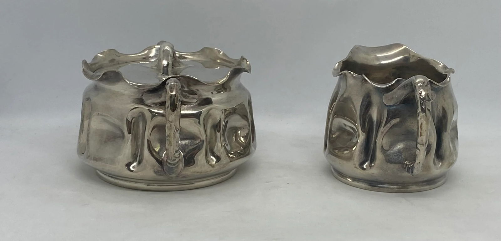 Late 19th Century Pairpoint Mfg Co. Quadruple Plate Creamer and Sugar Set- 2 Pieces - 3