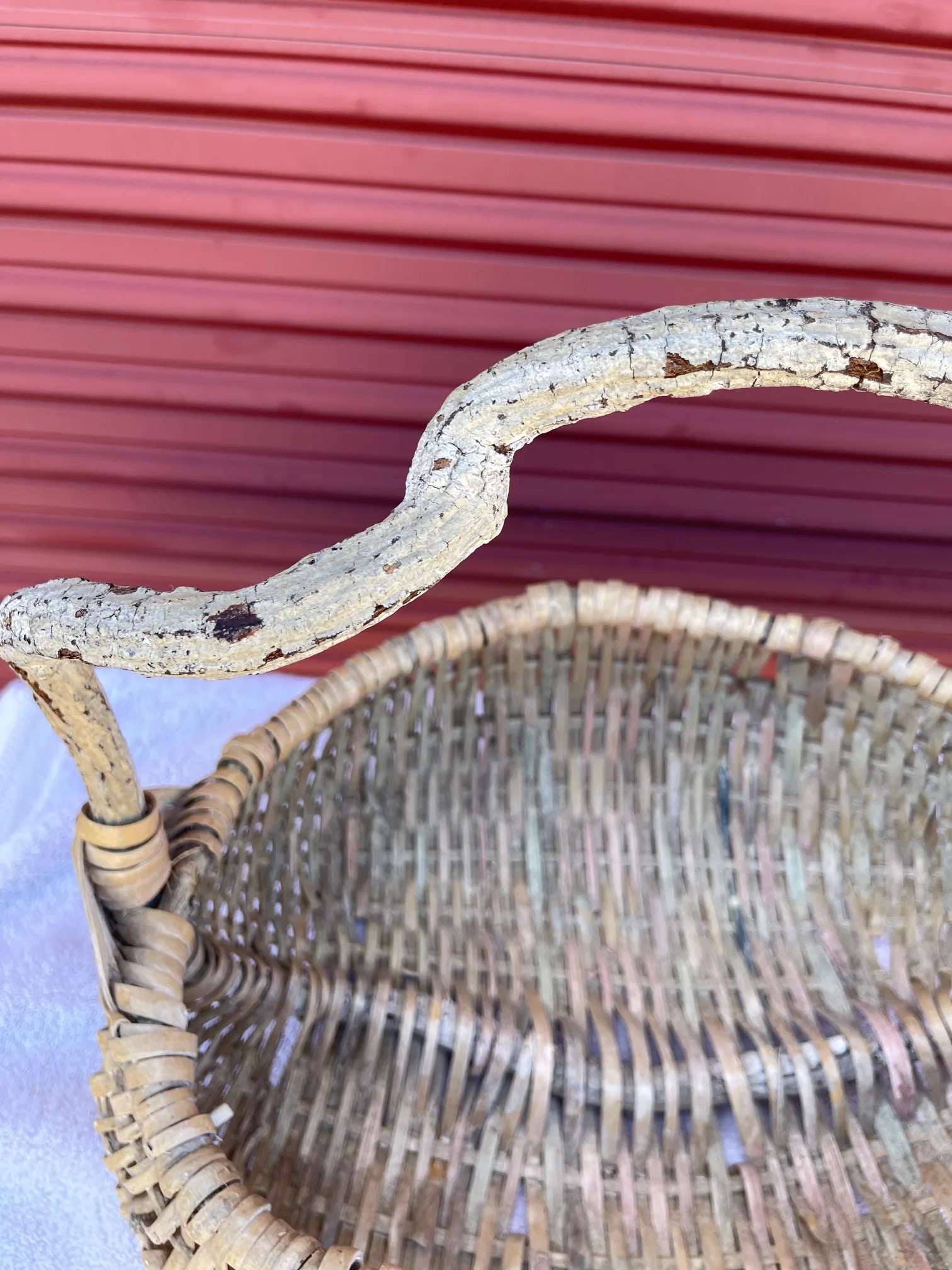 Rustic Whitewashed Wavy Vine/Rattan Gathering Basket - 4