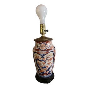 Japanese Imari Style Porcelain Ceramic Table Lamp With Wooden Base