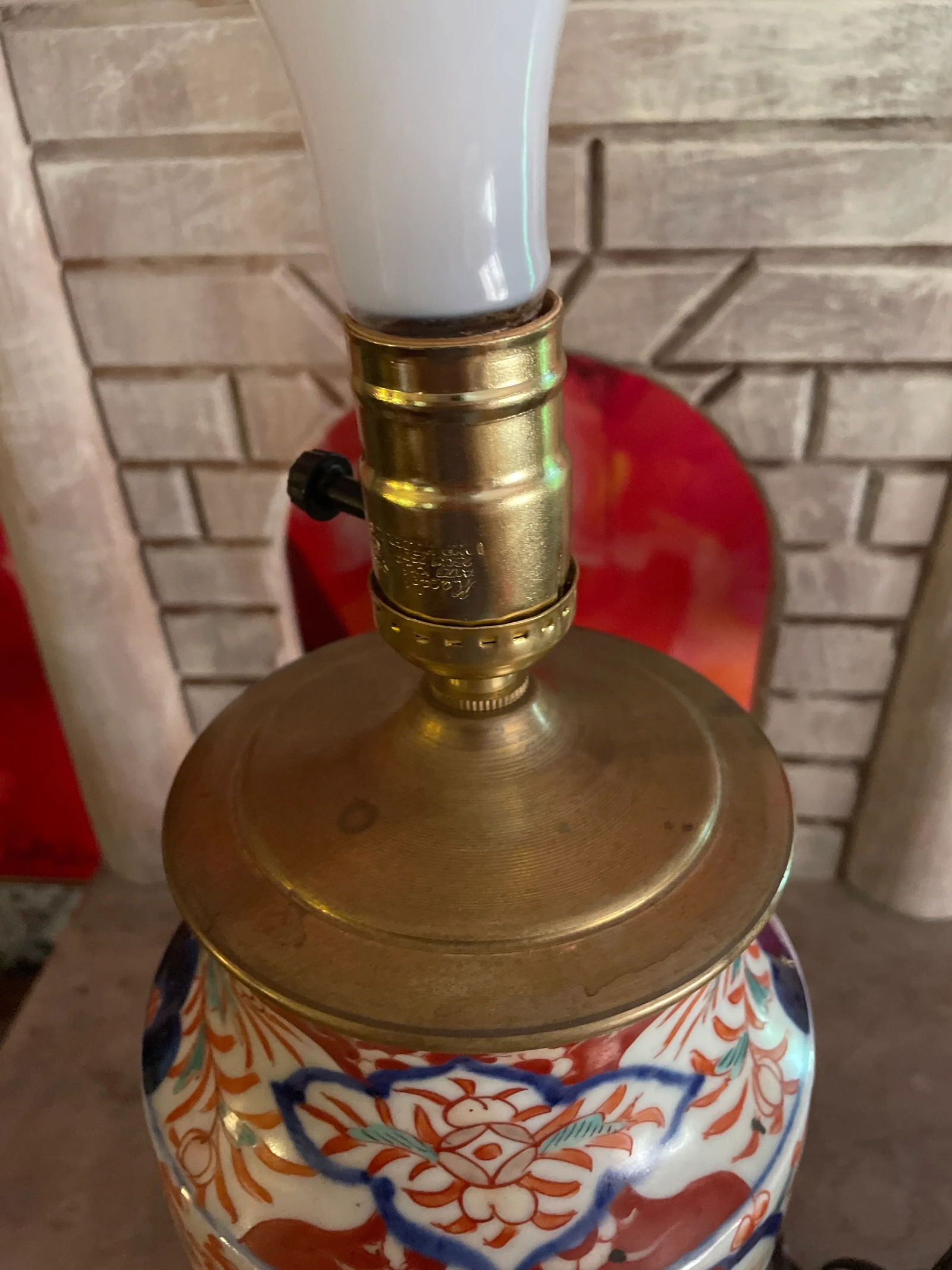 Japanese Imari Style Porcelain Ceramic Table Lamp With Wooden Base - 5