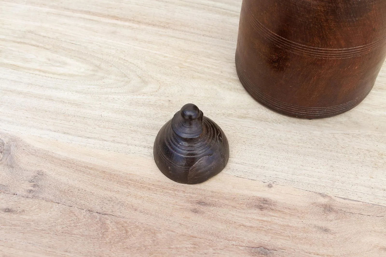 19th Century Bulbous Nepalese Antique Jar - 5