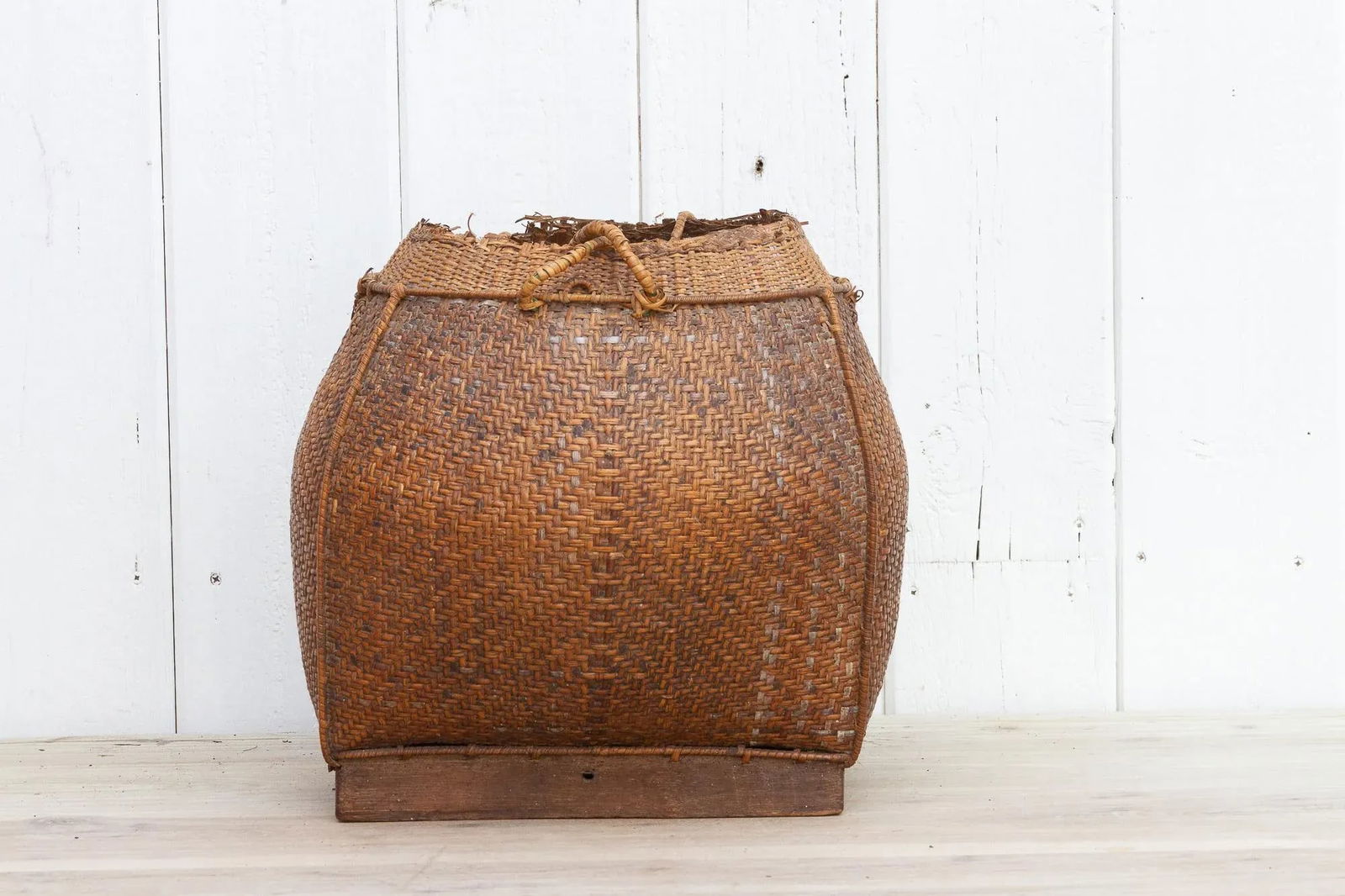 19th Century Rattan "Tharu" Basket From Nepal - 5