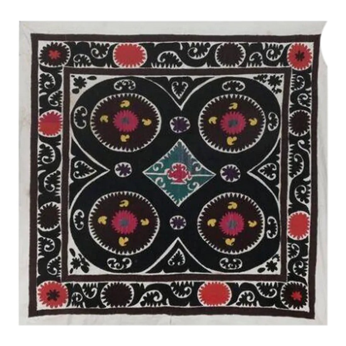 1960s Small Suzani From Samarkand Uzbekistan: Vintage Suzani from Samarkand, circa 1900s. Dimension; 63" x 65" inches / 160 x 165 cm / 5'3" x 5'5" Material: 100% cotton. Condition: Vintage Color:White Origin: Uzbekistan Kindly note: -