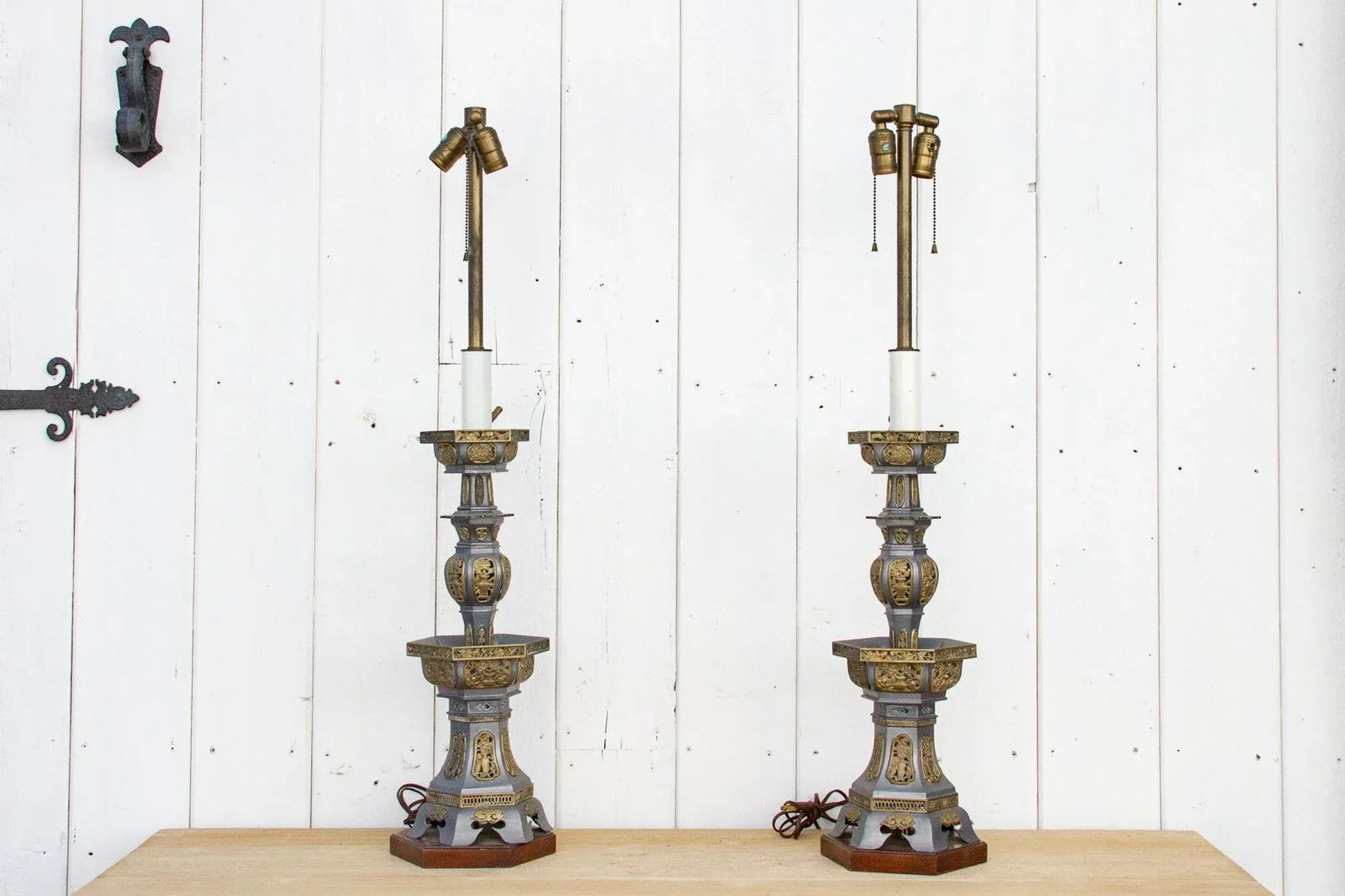 Pair of Tall Vintage Asian Table Lamps - 3