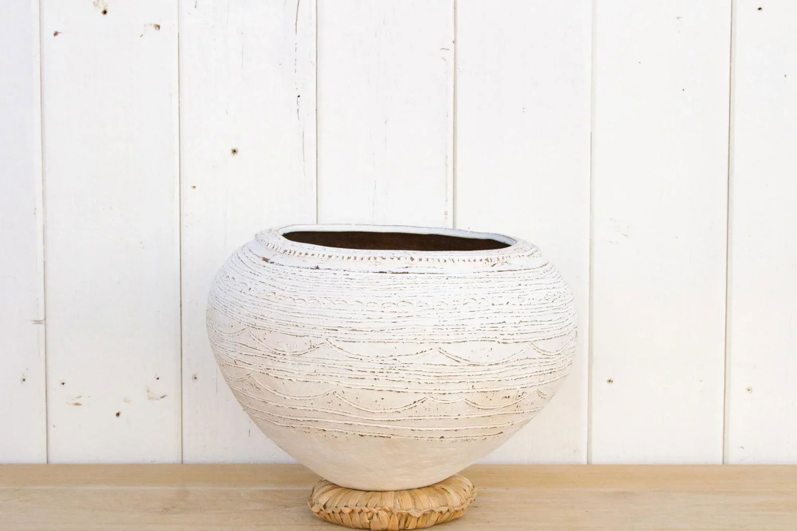 Antique African Terracotta White Nupe Pot - 4