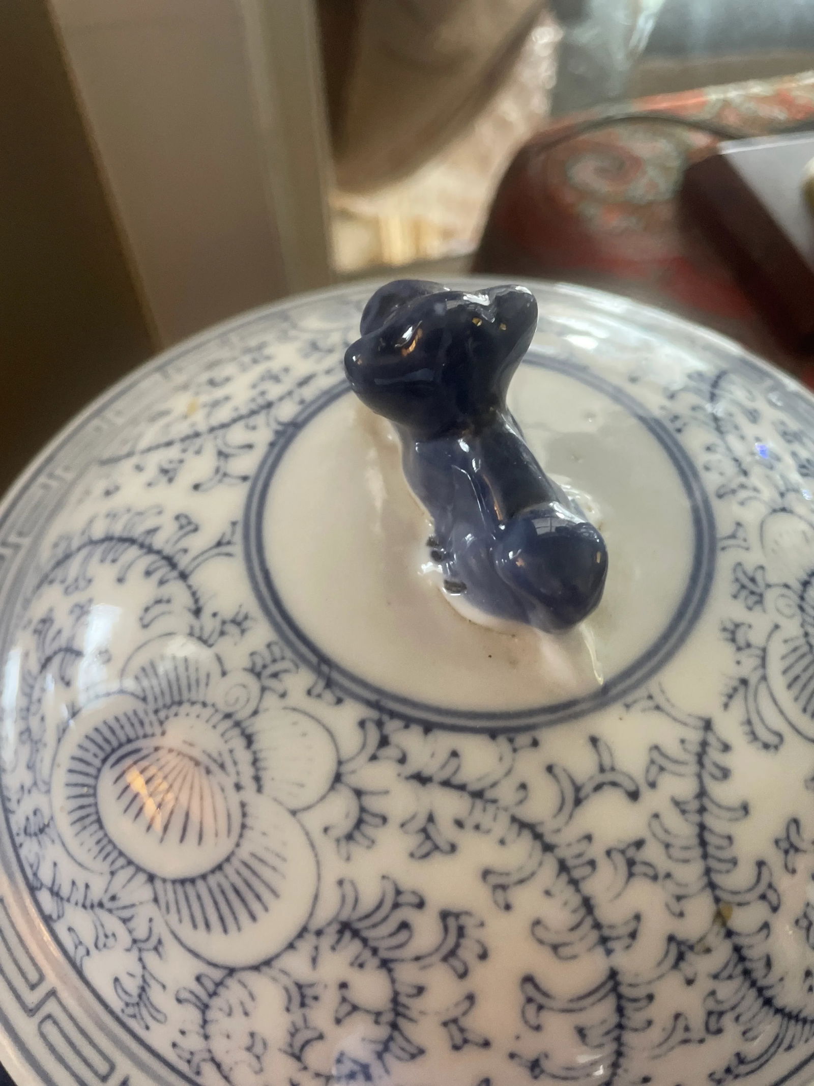 Pair of Vintage Chinese Porcelain Covered Pots With Foo Dog Finials Blue and White - 6