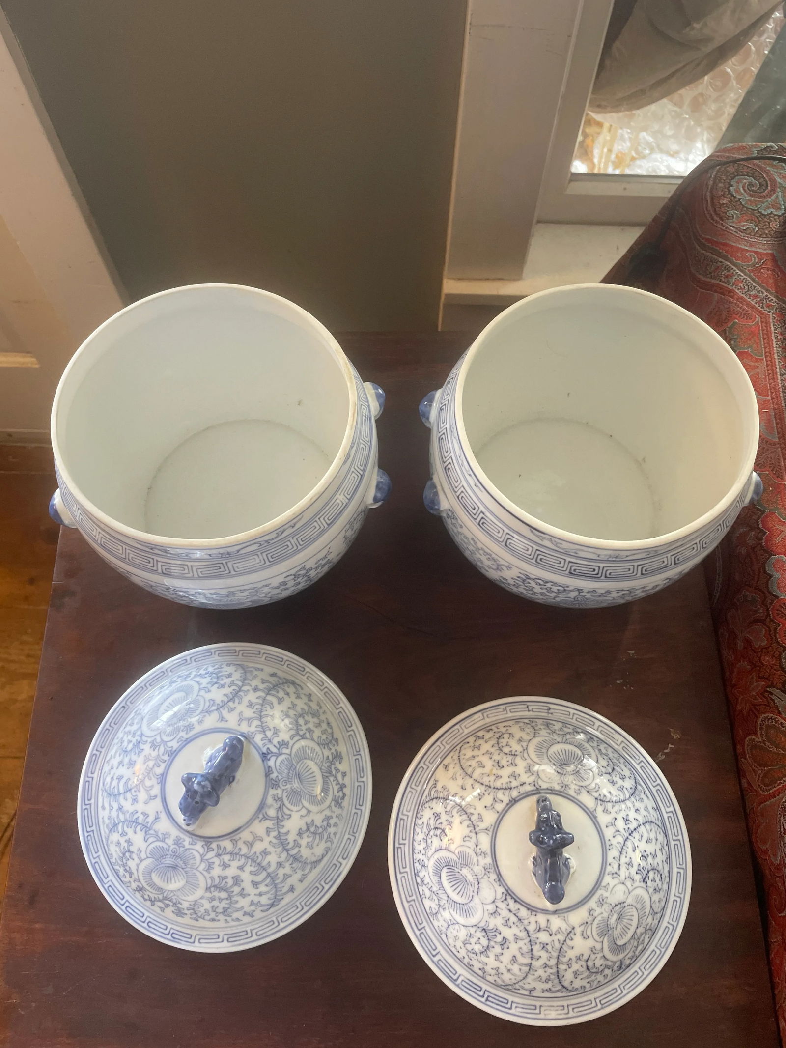 Pair of Vintage Chinese Porcelain Covered Pots With Foo Dog Finials Blue and White - 8