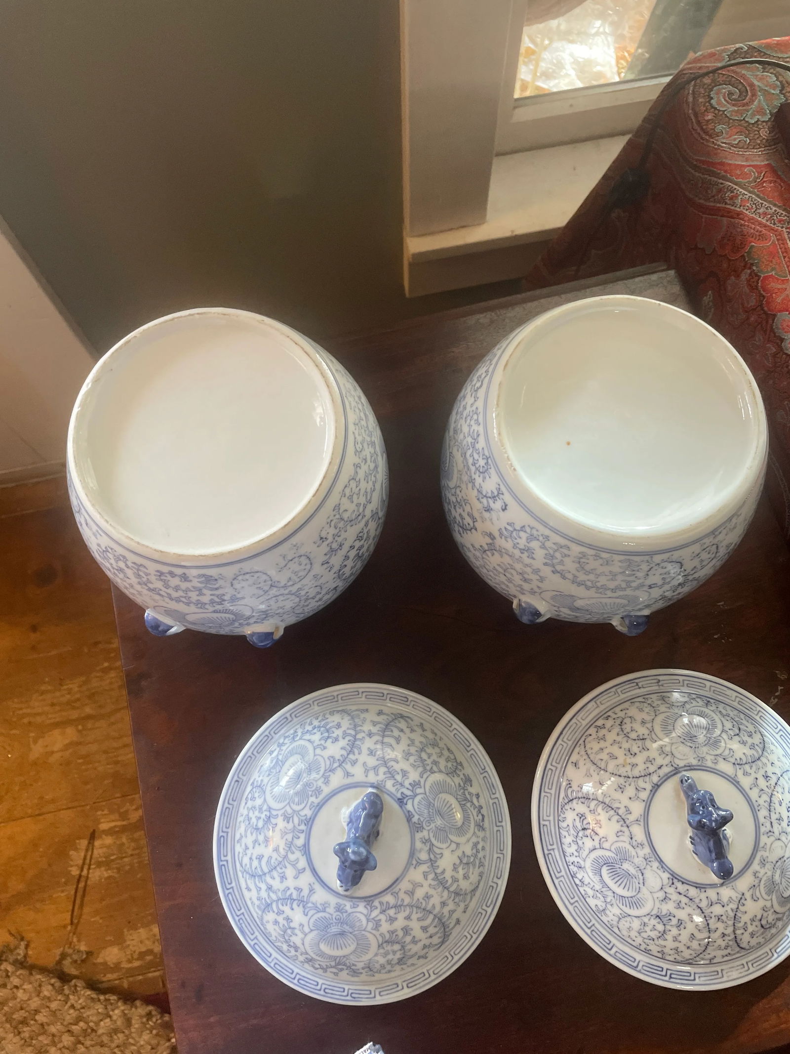 Pair of Vintage Chinese Porcelain Covered Pots With Foo Dog Finials Blue and White - 9