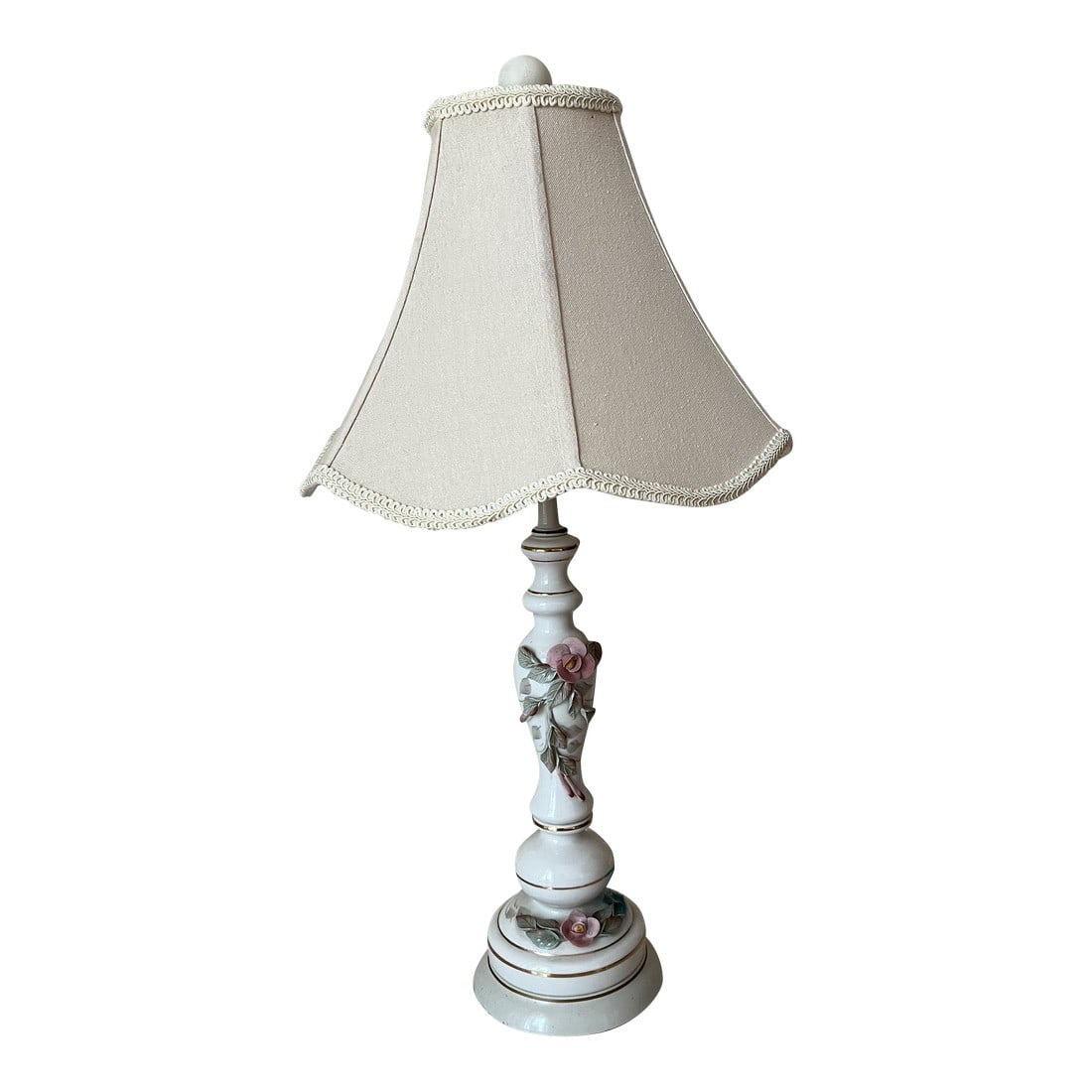 Vintage 1970s Shabby Chic Floral Lamp: Beautiful lamp that has a Capodimonte style. Porcelain, & enamel lamp base. The included fabric shade measures 14.5" in diameter and 10" tall. The base is 6" in diameter. The lamp stands 27.5" tall