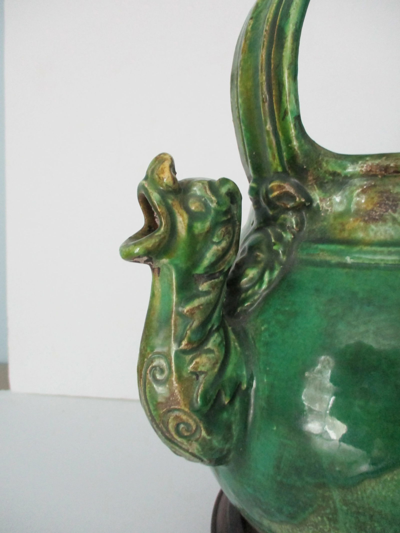 Italian Green Glazed Dragon Spout Pot on Hongmu Wooden Stand - 7