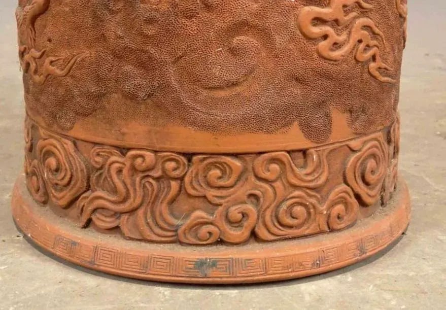19th Century Japanese Meiji Era Dragon Embellished Tokoname Terracotta Red Ware Ceramic Umbrella Sta - 5