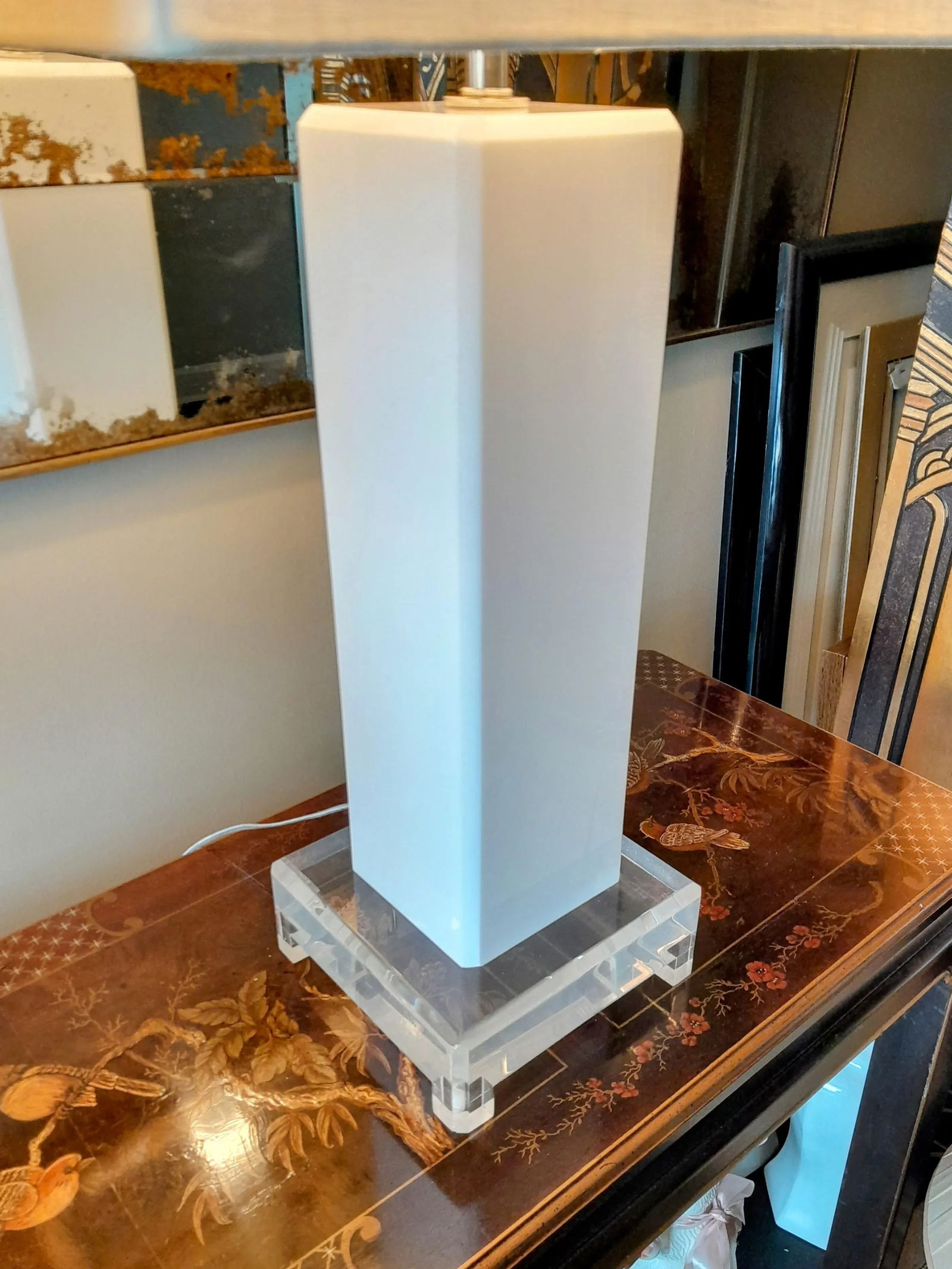 Pair of Mid-Century Italian Lucite Lamps With Linen Shades - 5