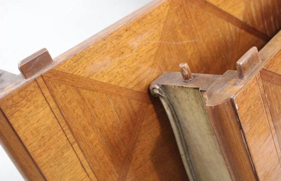 1930s French Provincial Inlaid Parquet Two Leaf Dining Table - 5