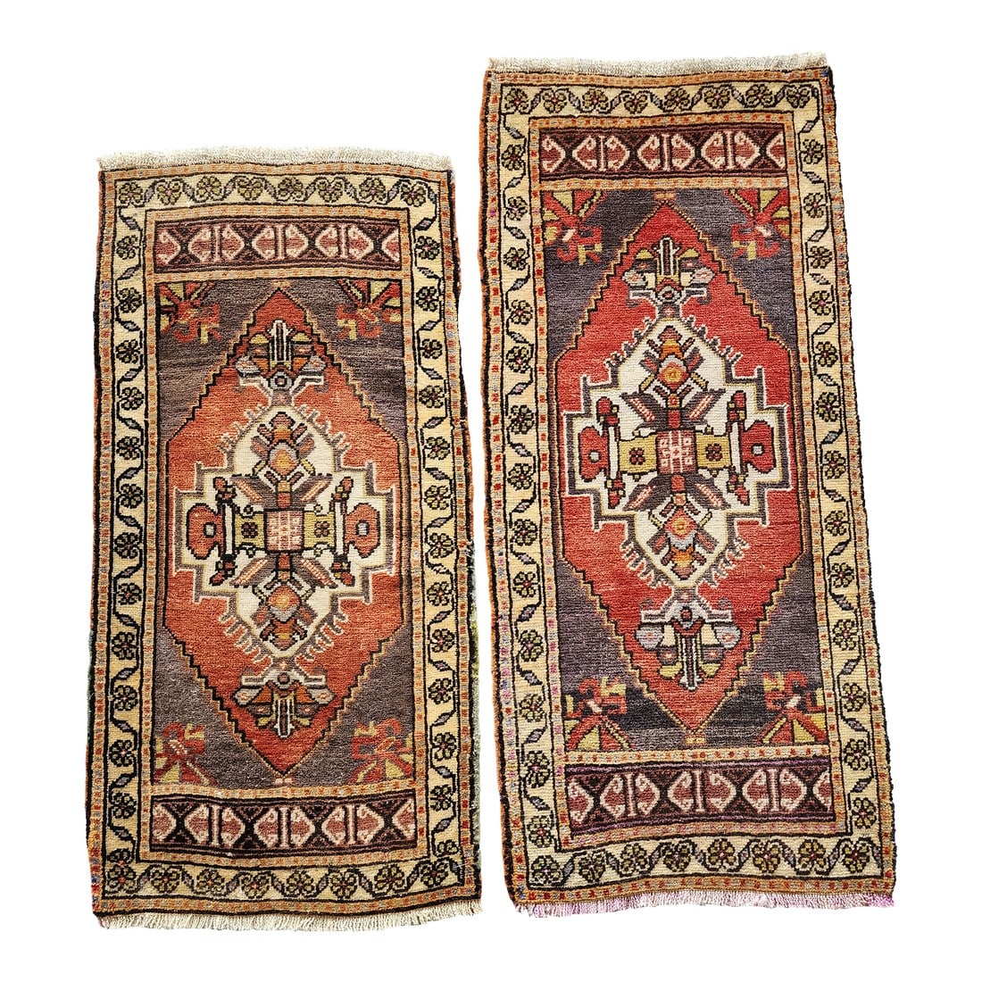 1960s Faded Small Turkish Rug - a Pair: 1960s Faded Small Turkish Rug - a Pair 18.9'' x 37.4'' - 18.9'' x 40.9'' / 48x95 48x104 Cm Hand woven with high quality pure wool Excellent condition From TURKEY Works well with all styles of home