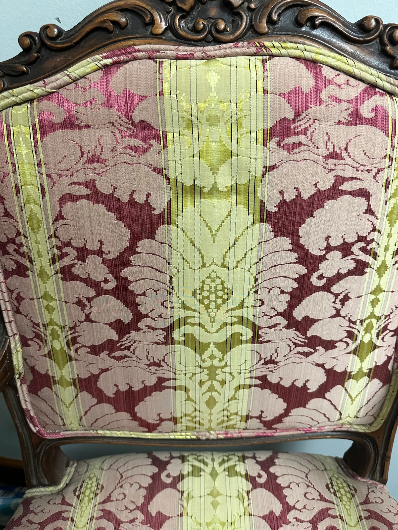 1930s French Louis XV Style Armchair with Pink and Yellow Brocade - 10