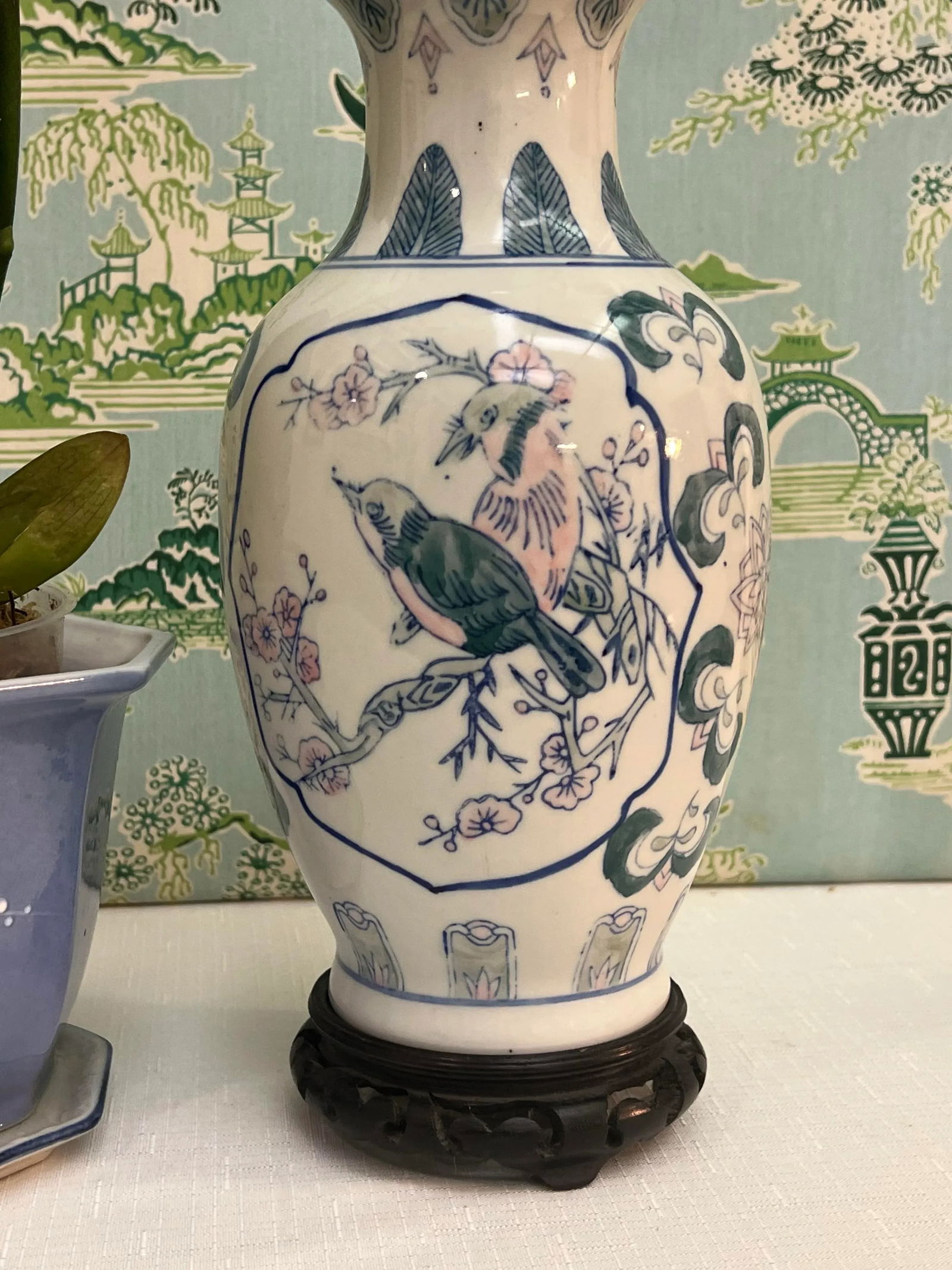 Vintage Pink and Blue Chinoiserie Porcelain Vase With Lovebirds - 2