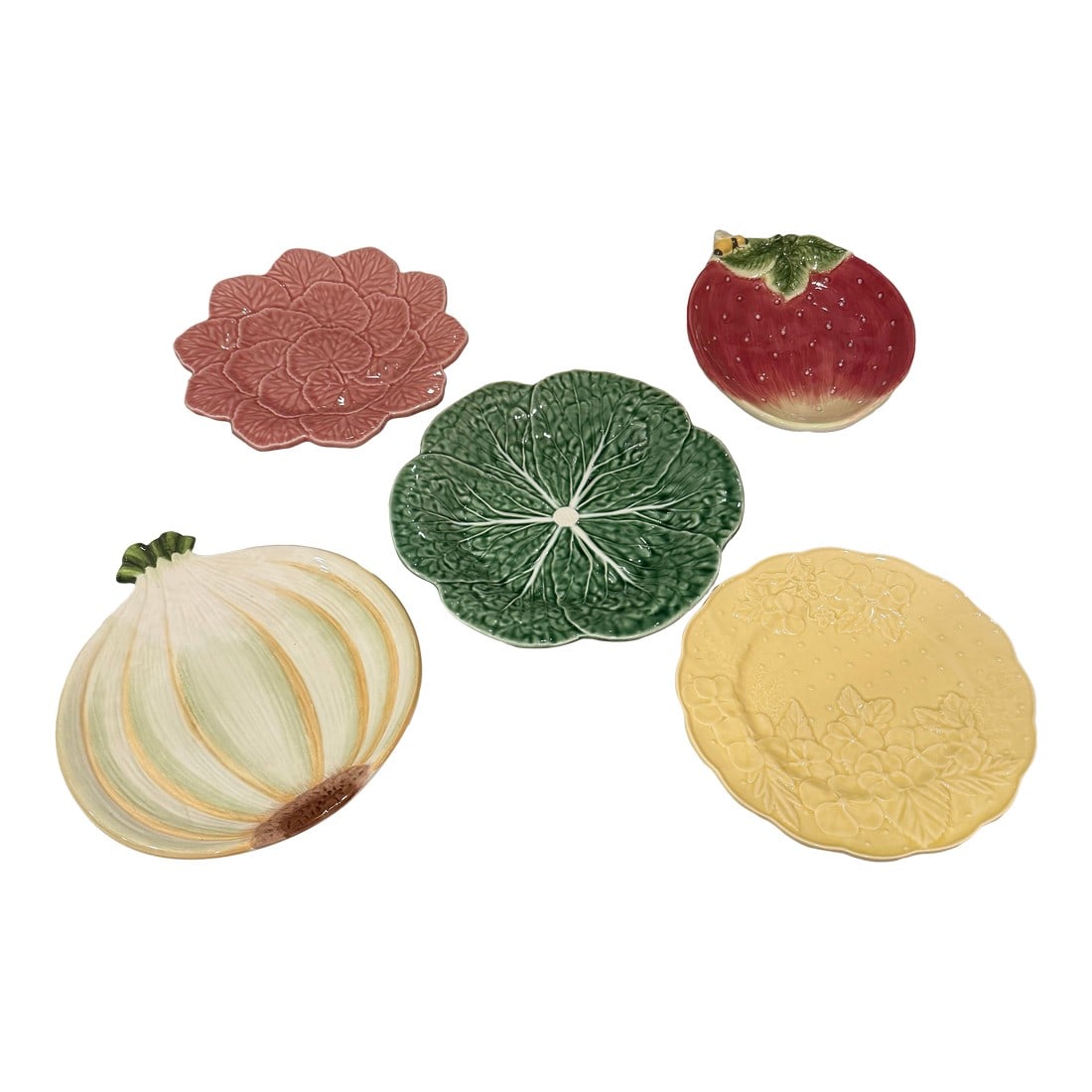 Collection of Five Plates Including Bordallo Pinheiro Cabbage Ware (1 of 12)
