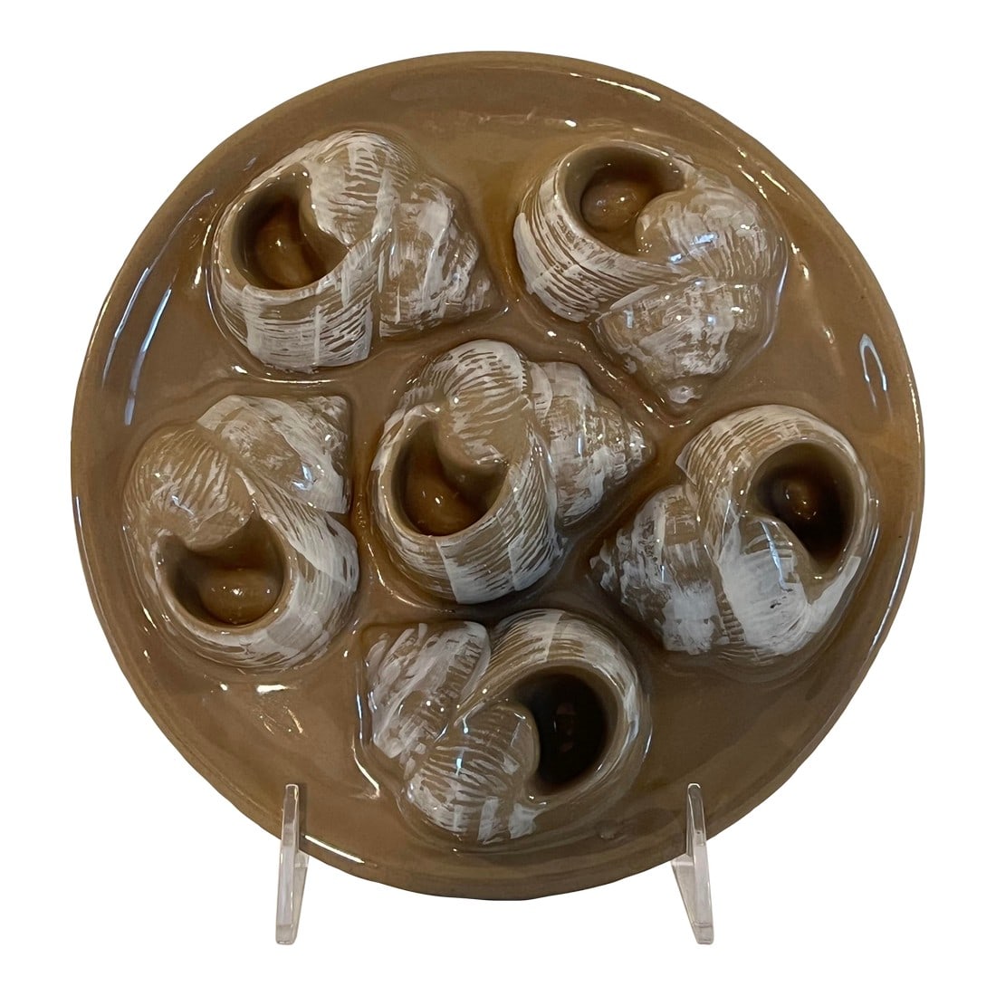 Vintage French L 'Escargot Trompe Loeil Style Decorative Serving Plate: Imagine adding a touch of elegance to your dining experience with the exquisite Harstone Vintage Trompe Loeil l'Escargot Decorative Serving Plate. This unique collector's item is not just a plate;