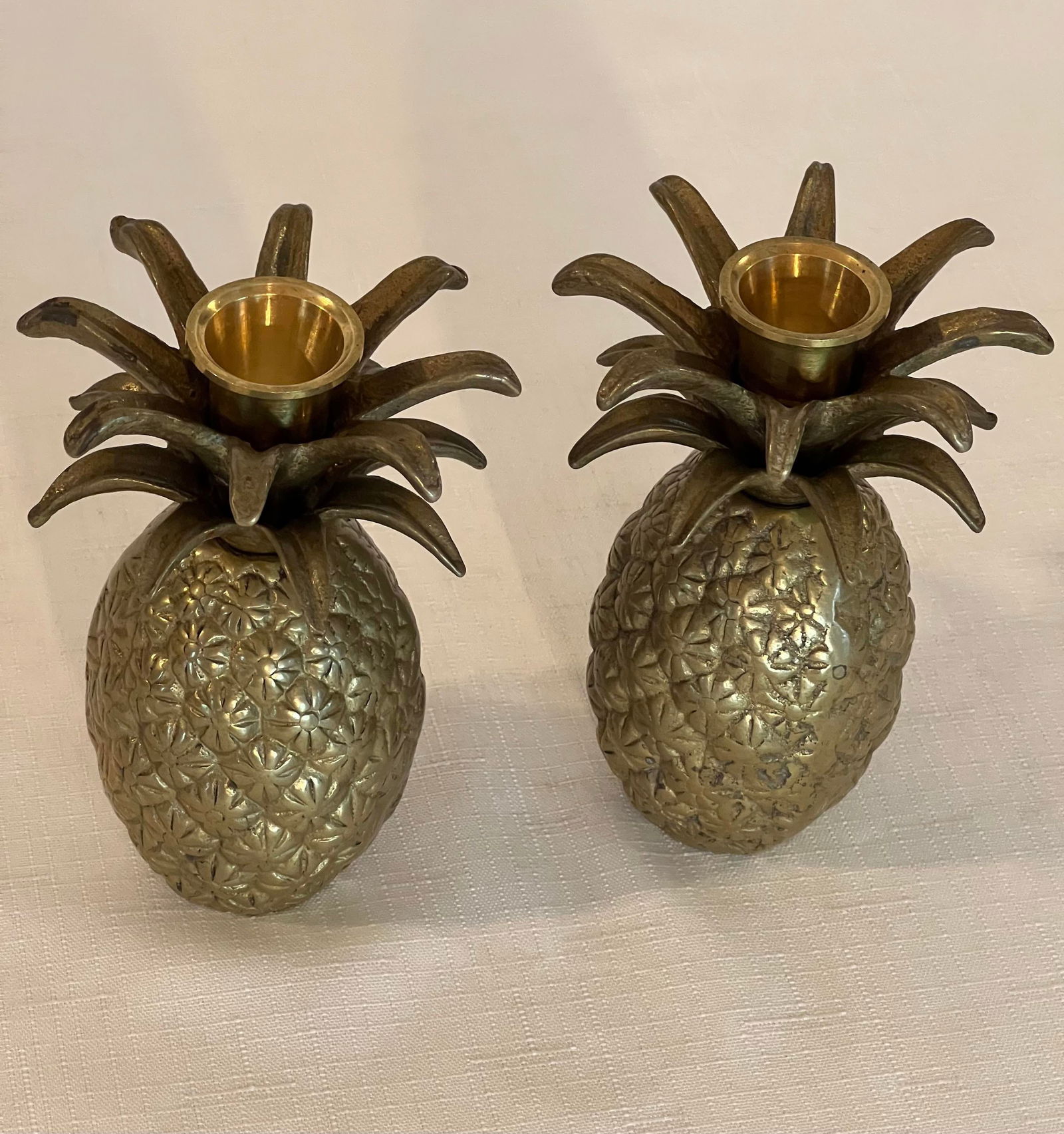 Vintage Pair Hollywood Regency Brass Pineapple Candlestick Holders With Floral Etching - 7