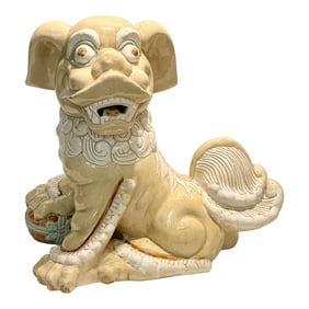 Monumental Circa 1980s Cream & White Ceramic Foo Dog Statue (18" Wide) - Mottahedeh Style