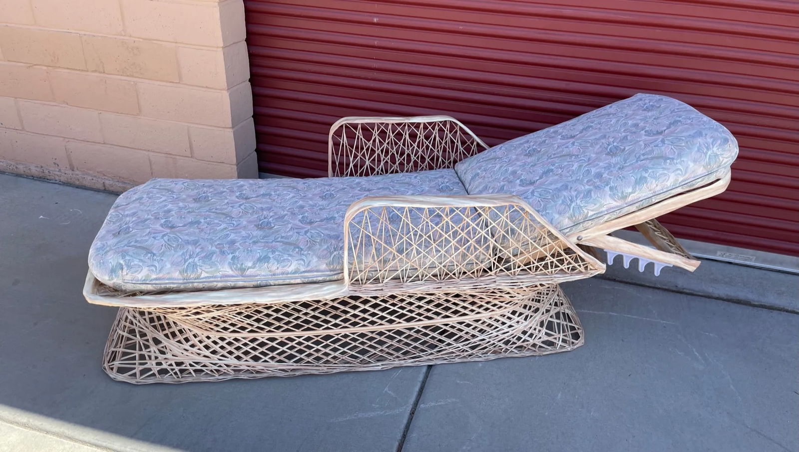 1960s Mid-Century Russell Woodard Spun Fiberglass Chaise Lounge - 9