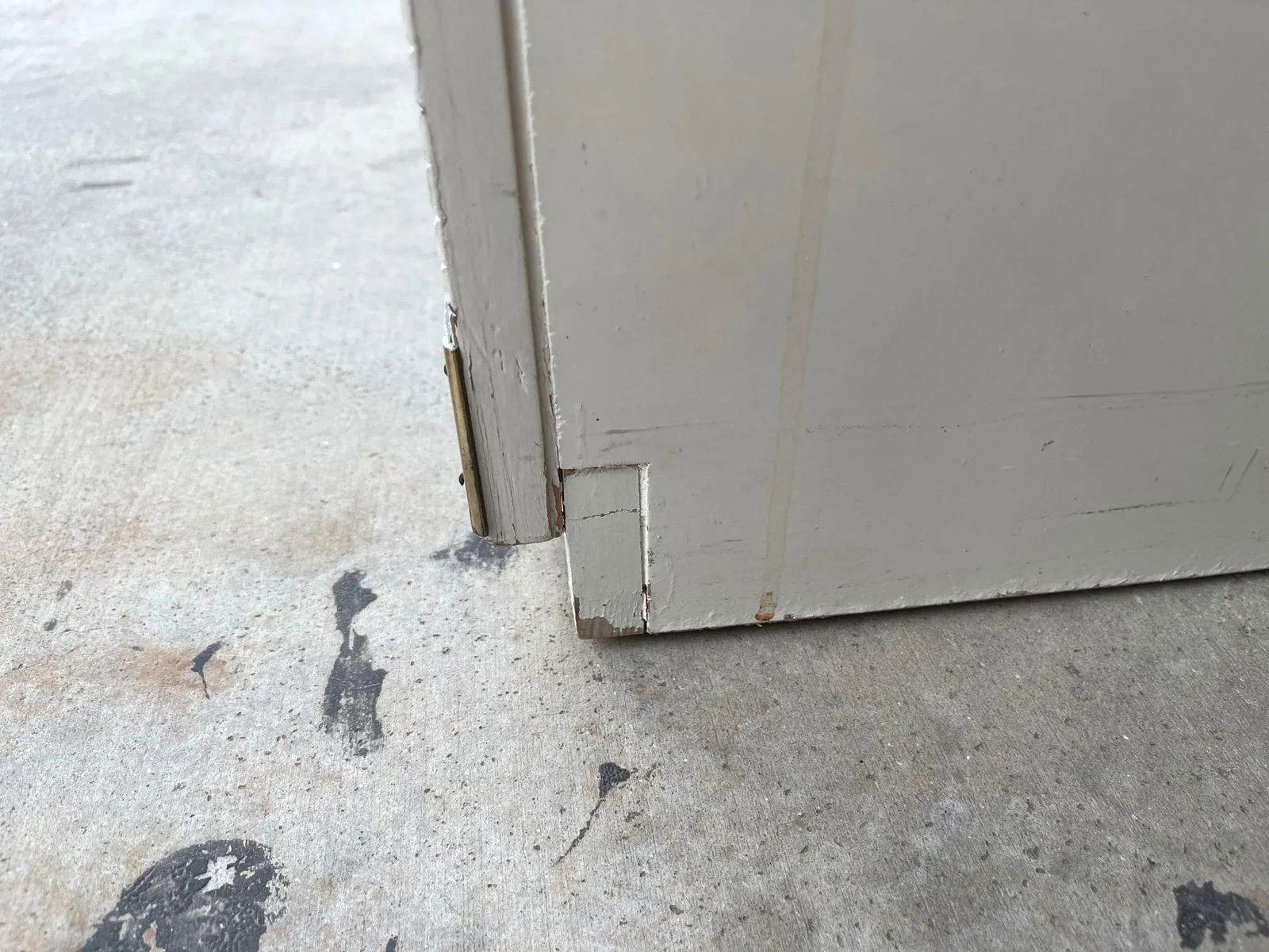 Mid-Century Lea Furniture Pair of White Nightstands - 6