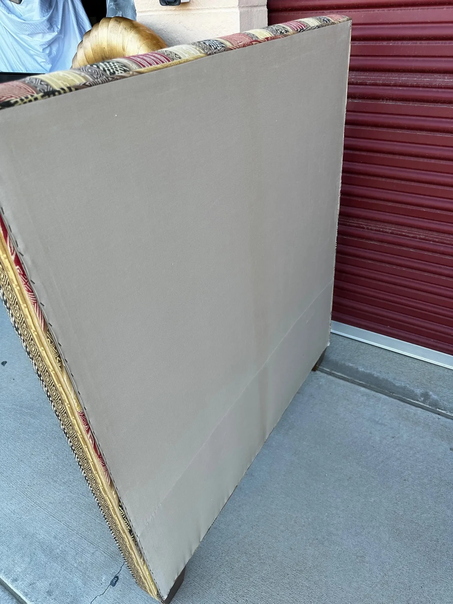 Moroccan Style Twin Upholstered Bed Frame W/Matching Pillows - 11