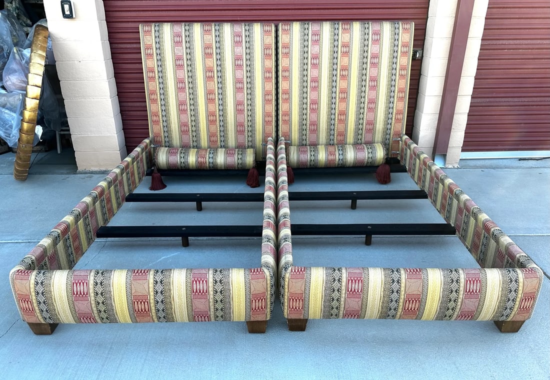 Moroccan Style Twin Upholstered Bed Frame W/Matching Pillows - 13