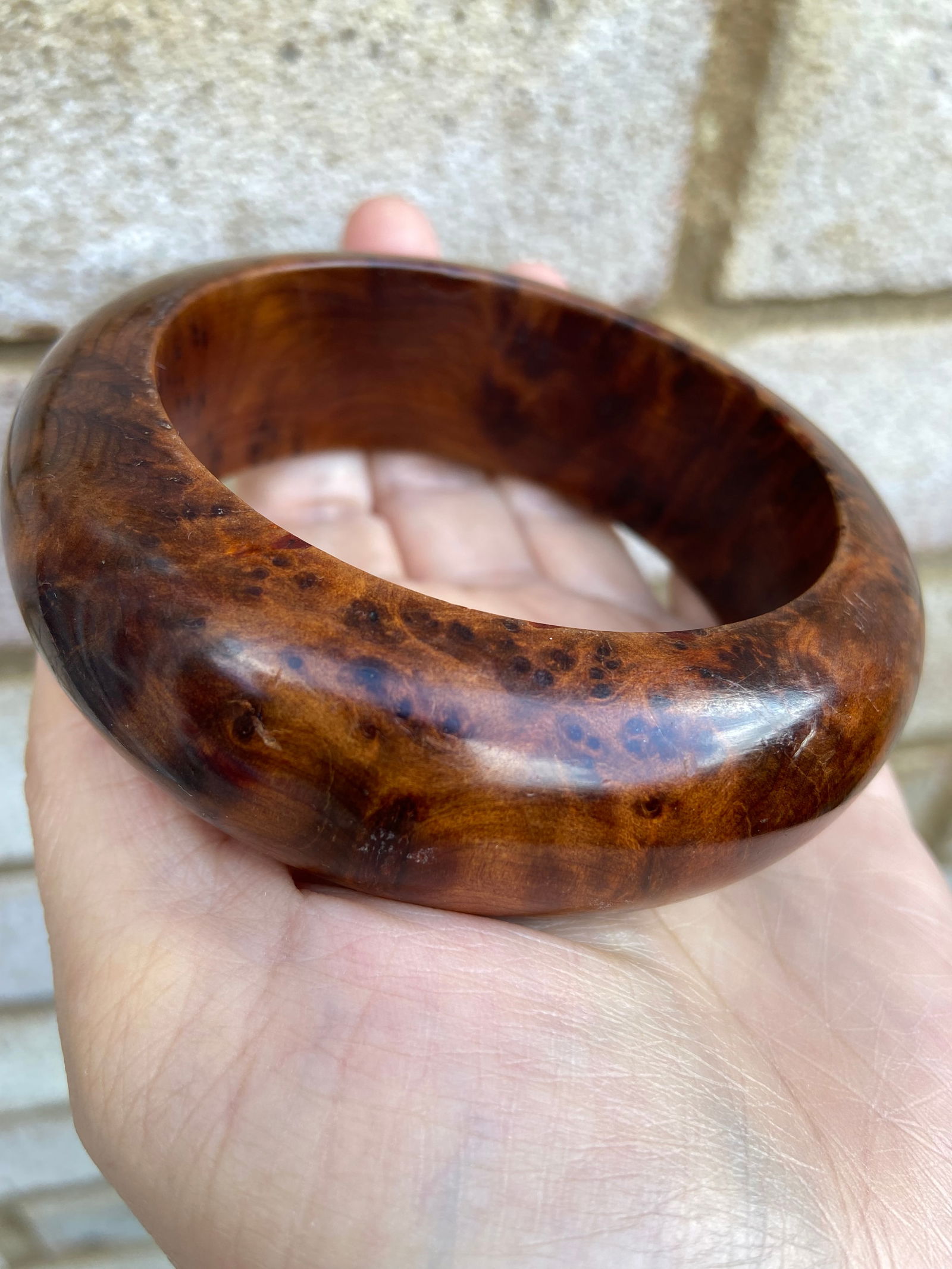 Moroccan high quality Solid Thuya Burl Wood Full Grimace Pattern Bangle - 10