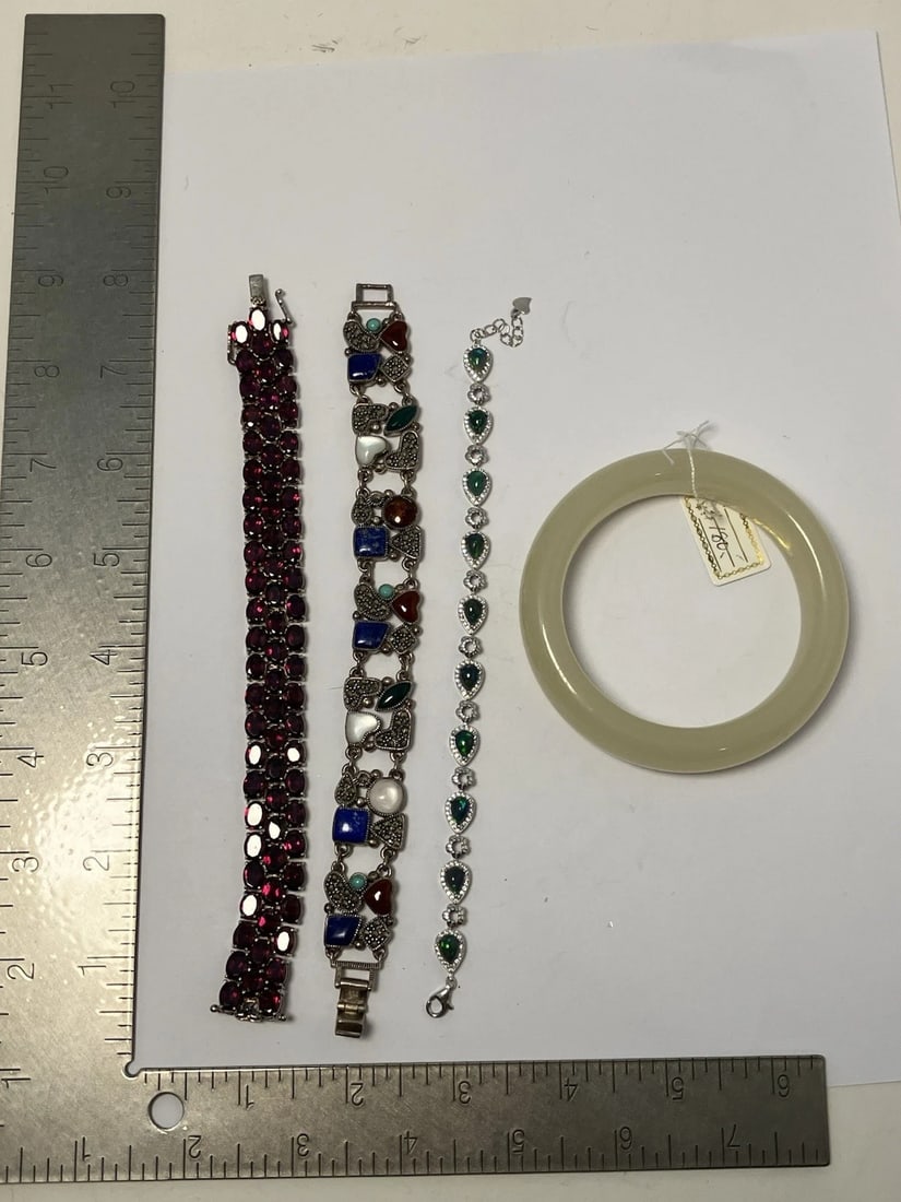 Wholesale Lot Of Four Sterling Bracelets Garnet, Black, Opal Marcasite And Jade: Title:Wholesale Lot Of Four Sterling Bracelets Garnet, Black, Opal Marcasite And JadeDescription:L amazing a lot of wholesale bracelets. You’ve got a gorgeous wide Jade bangle a sterling silver