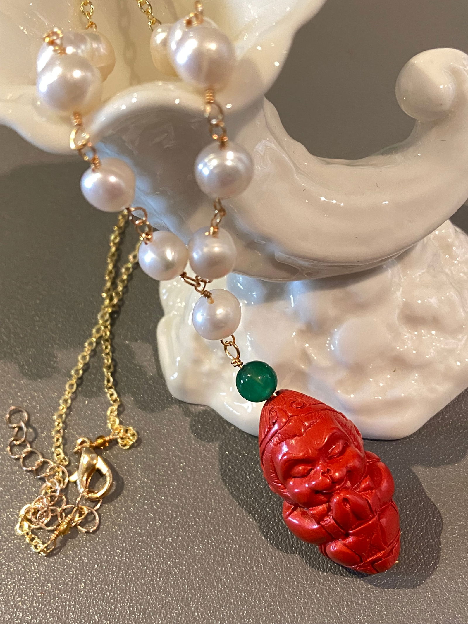 14k rolled gold Fresh Water Pearl nacklace with Cinnabar carved Monkey King Buddha Amulet - 4