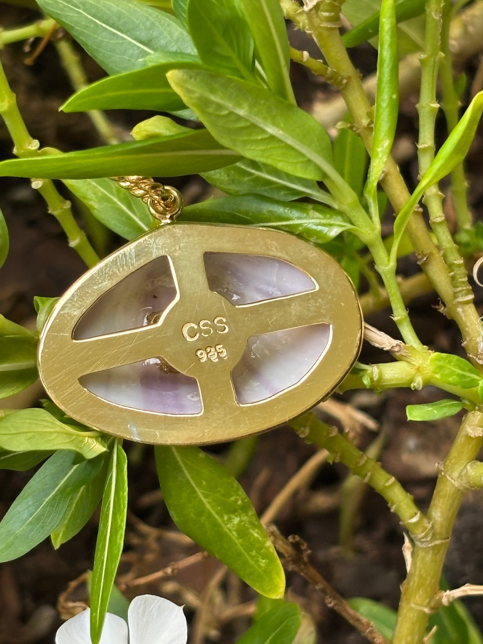 Cockle and Aquamarine Pendant - 2