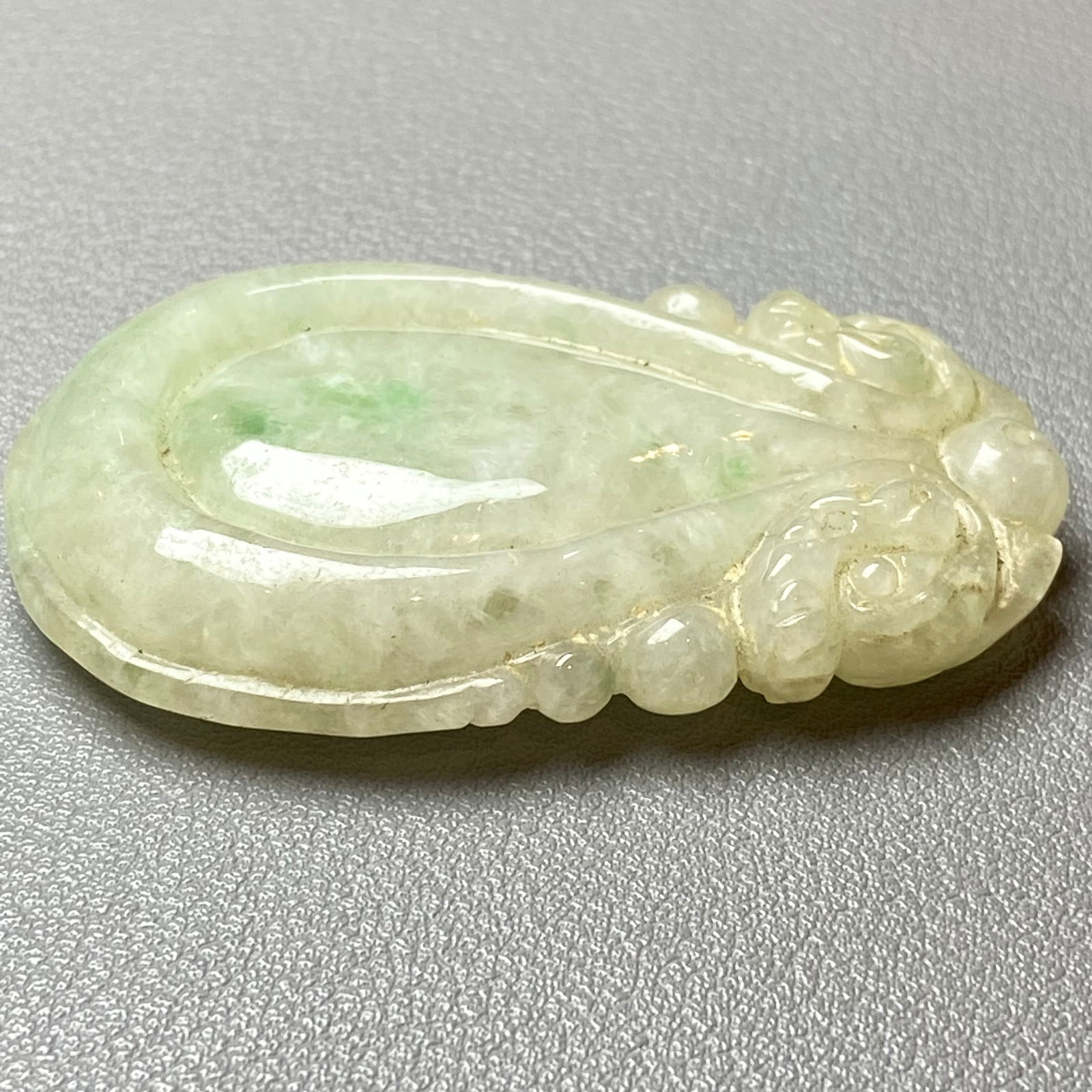 Antique Chinese Large Apple Green Jadeite Jade caved Water drop-shaped Ruyi Amulet - 3