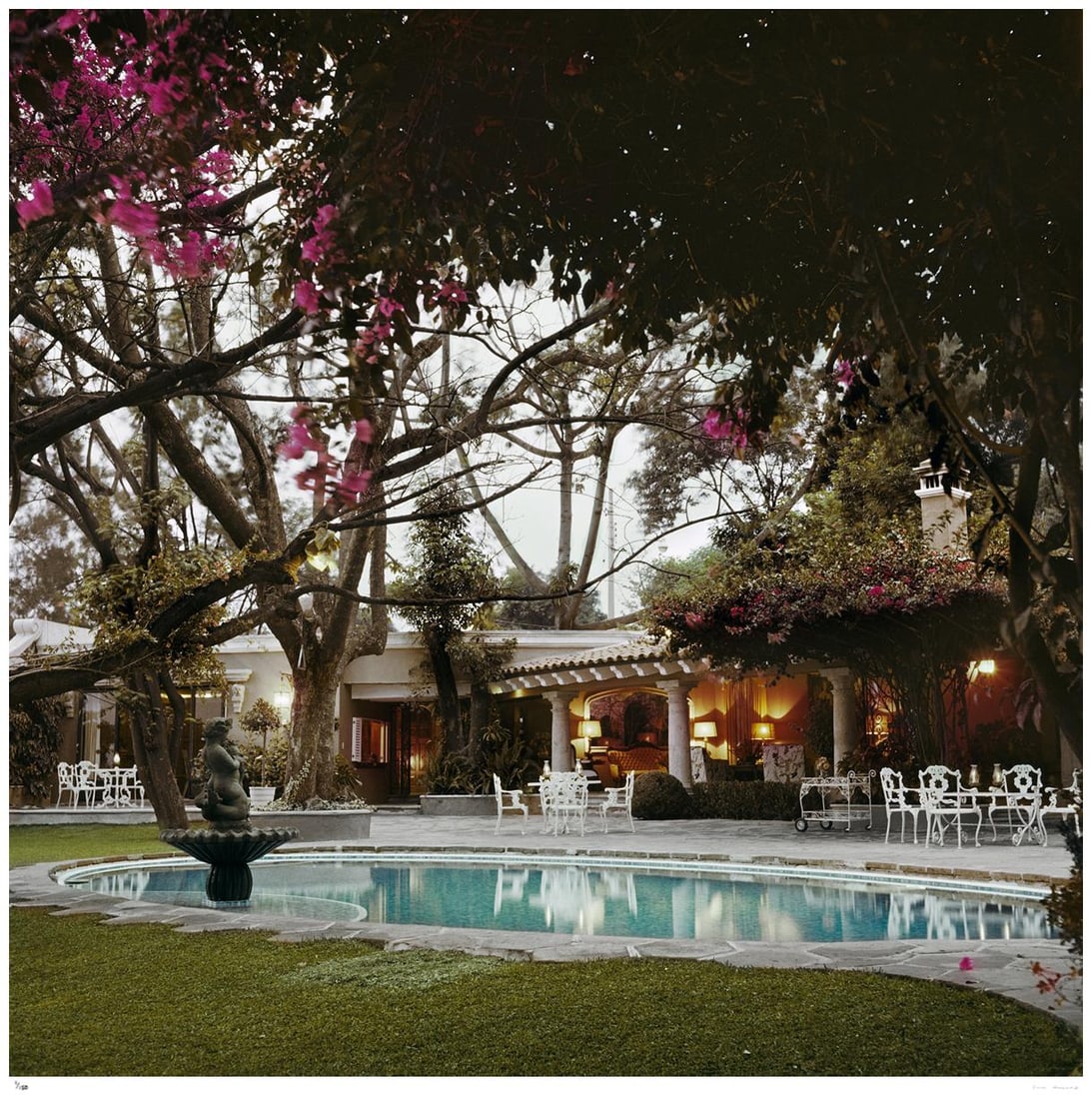 Bermuda Style 1957 - Slim Aarons Estate Stamped: 1957 (printed later): Title: Bermuda Style 1957 - Slim Aarons Estate Stamped: 1957 (printed later) Description: Bermuda Style 1957 - Slim Aarons Estate Stamped A swimming pool in the grounds of a house in Bermuda, 1957.