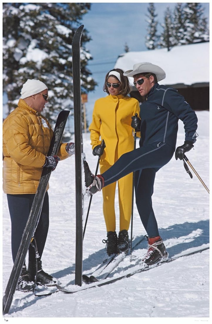 Vail Skiers 1964 - Slim Aarons Estate Stamped: 1964 (printed later): Title: Vail Skiers 1964 - Slim Aarons Estate Stamped: 1964 (printed later) Description: Vail Skiers 1964 - Slim Aarons Estate Stamped Skiers in Vail, Colorado, March 1964 30 x 20" inches / 61 x 51 cm