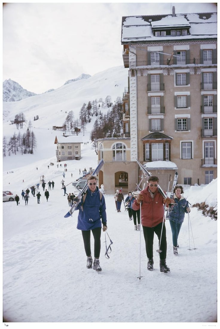 Skiers in St Moritz 1963 - Slim Aarons Estate Stamped: 1963 (printed later): Title: Skiers in St Moritz 1963 - Slim Aarons Estate Stamped: 1963 (printed later) Description: Skiers in St Moritz 1963 - Slim Aarons Estate Stamped Skiers in St Moritz, Switzerland, March 1963. 60 x