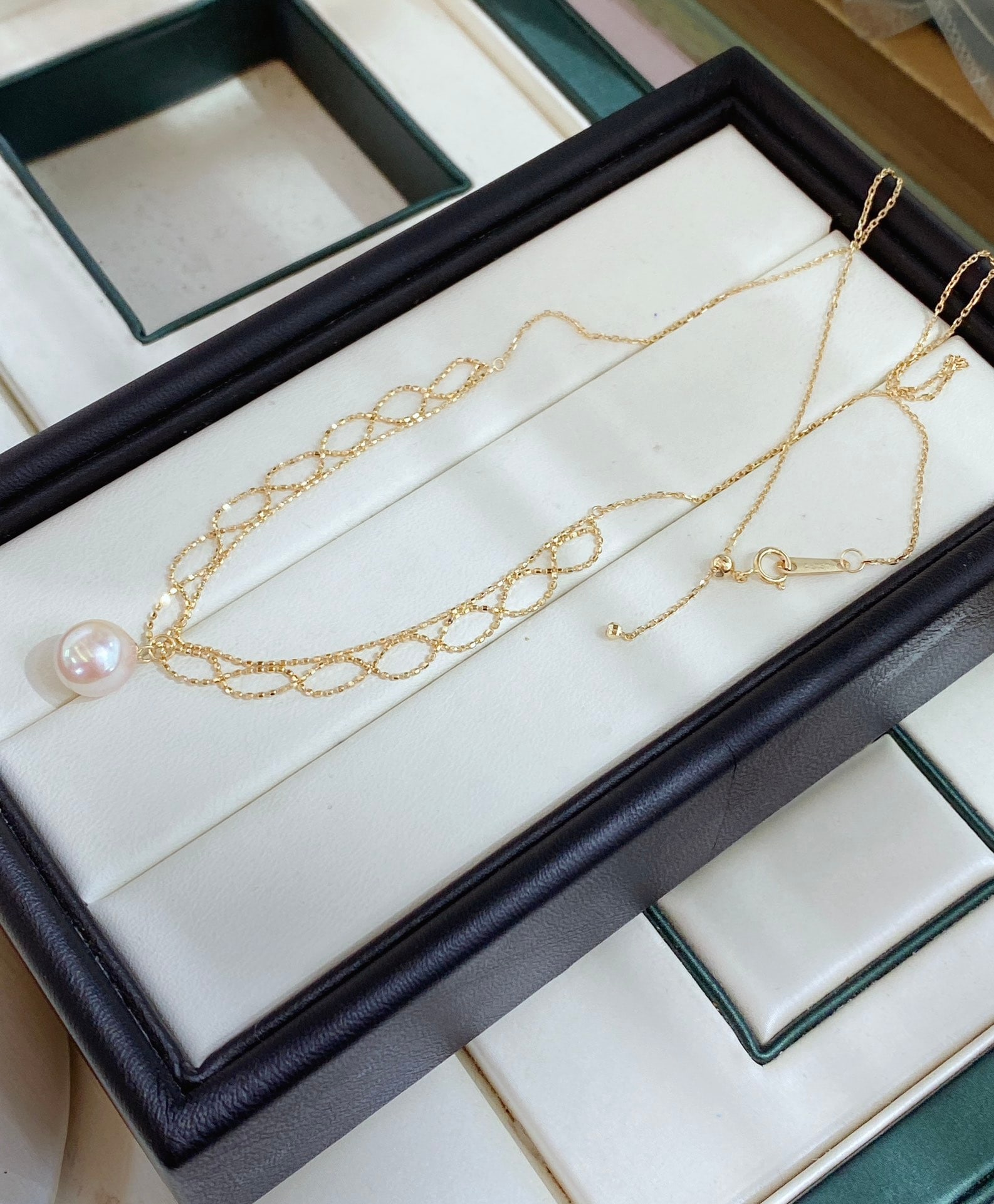 18k Gold Pearl Necklace - 4