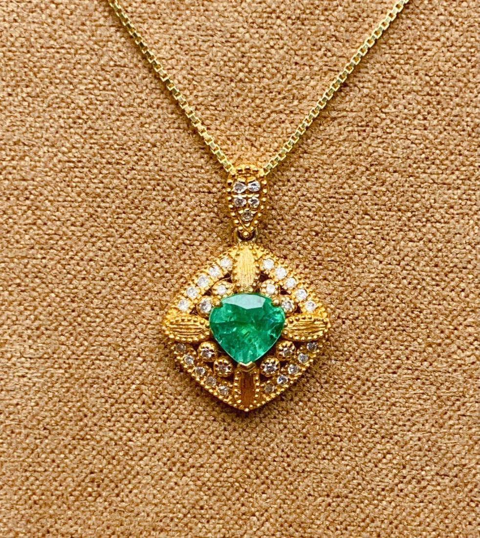 Natural Emerald Pendant - 5