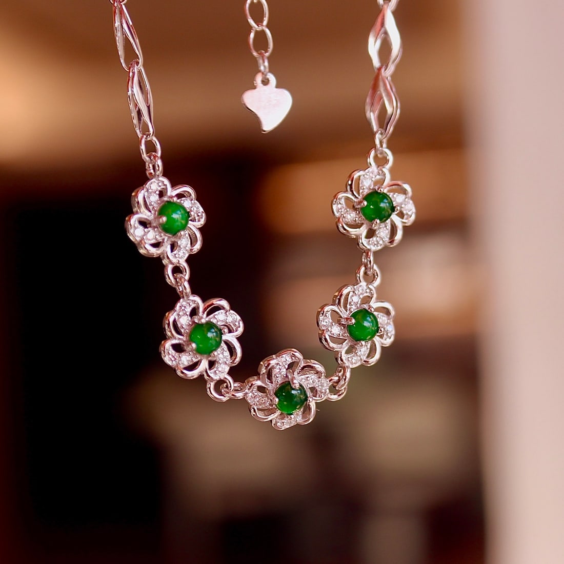 Natural Jade Pure Silver Bracelet: Natural jadeite pure silver bracelet with 5 full green jade, good water quality, bright green, icy and transparent, elegant and simple Reserve: $100.00 Shipping: Domestic: Shipping rates are determine