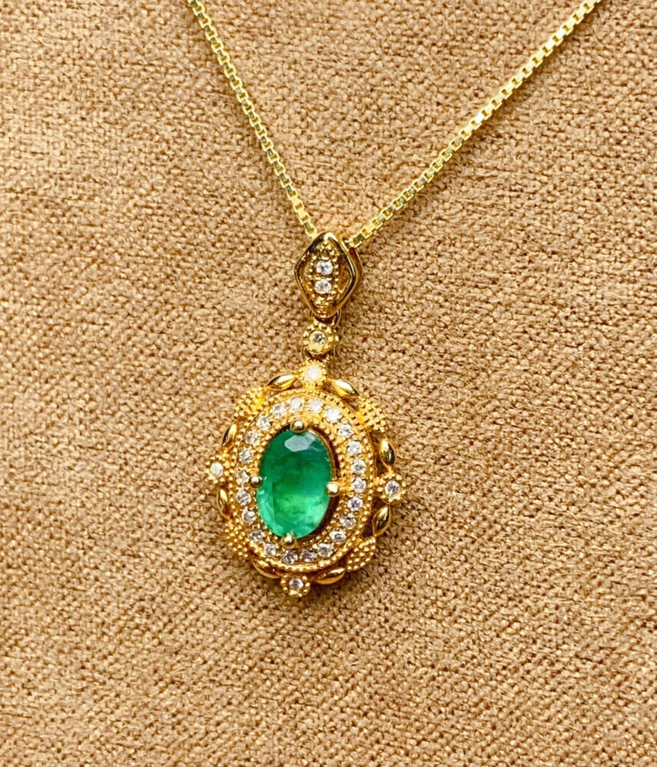 Natural Emerald Pendant - 2