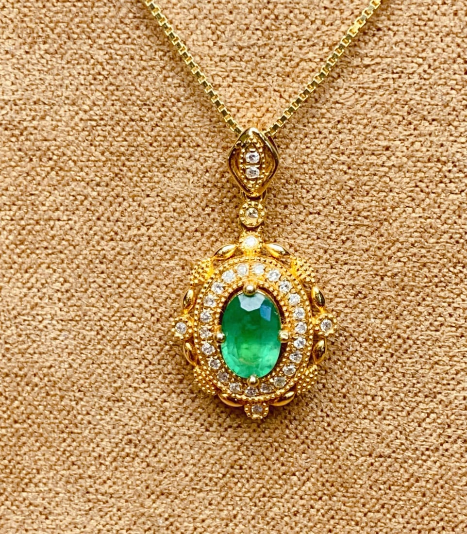Natural Emerald Pendant - 6