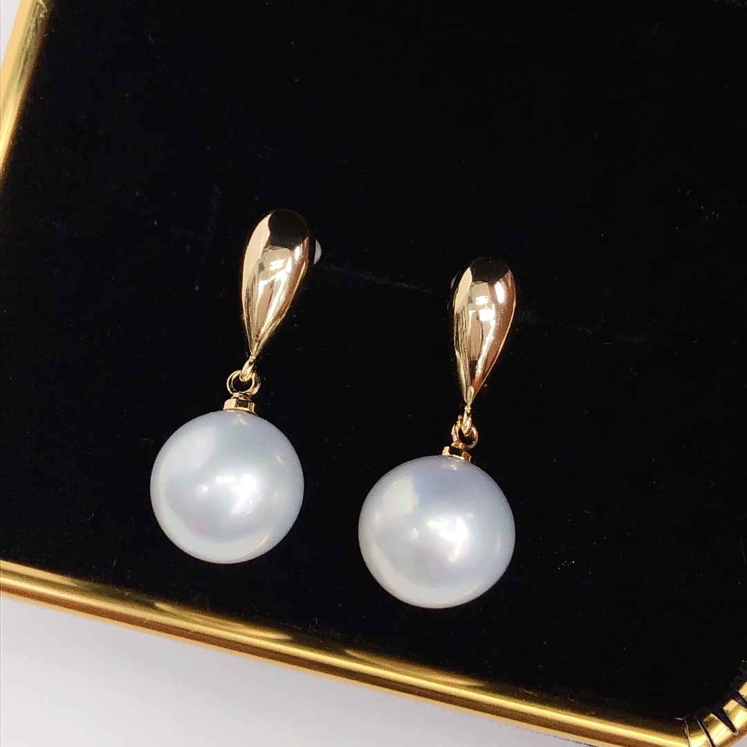 Pearl Studs - 3