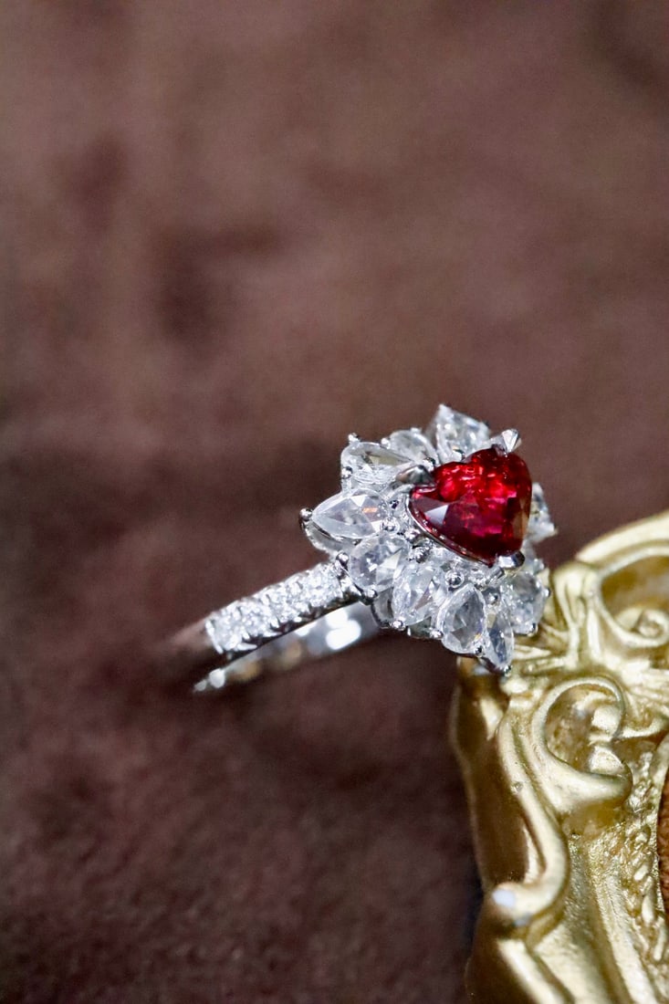 No Burnt Pigeon Blood Ruby Ring - 3